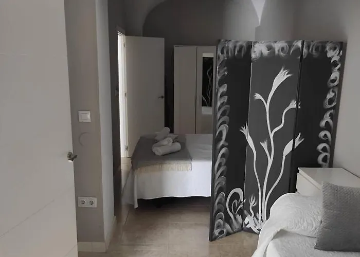 Domus Deorum- A 200 M Del Teatro Mérida